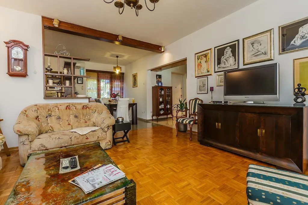 Apartments Ruzic Split 0*,